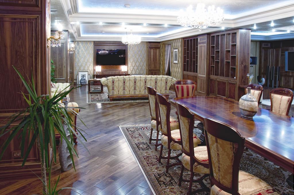 Jumbaktas Astana Hotel Εξωτερικό φωτογραφία