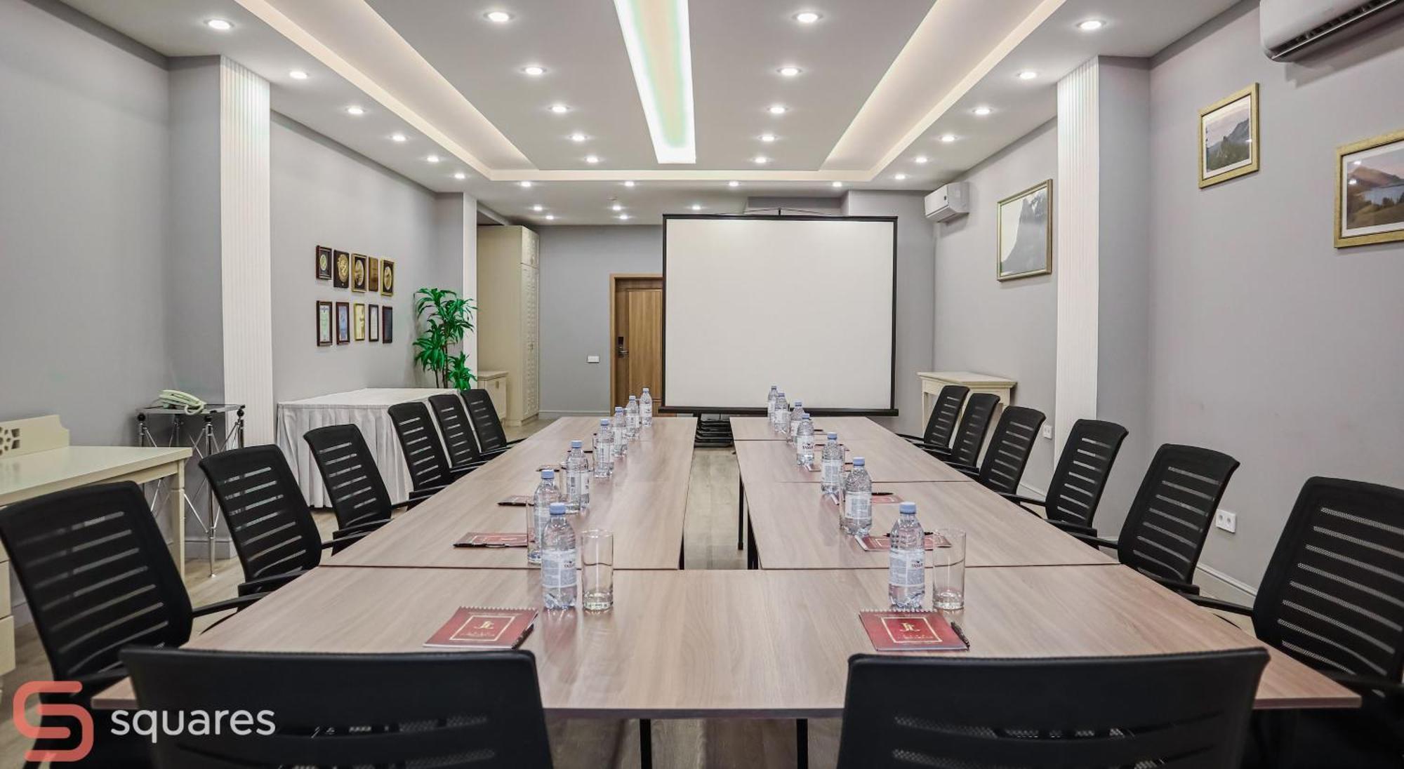 Jumbaktas Astana Hotel Εξωτερικό φωτογραφία